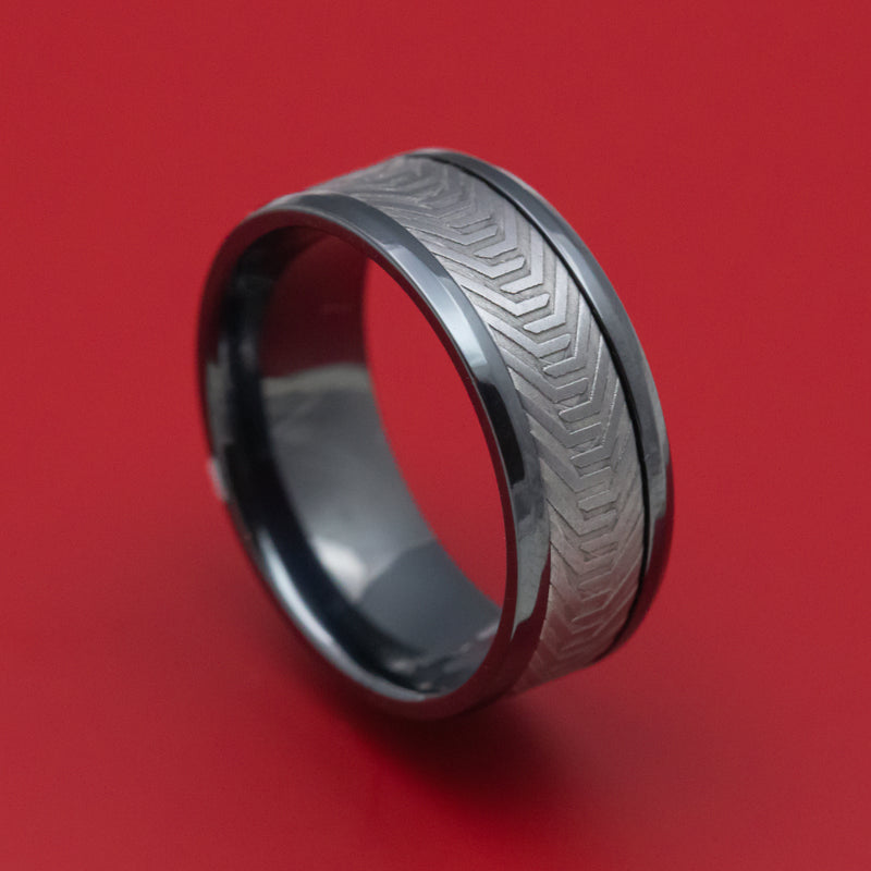 Look unique and stylish with our luxurious sterling silver men's ring  featuring blue stones and a unique pattern. Perfect for making a lasting  statement and standing out in the Kenyan fashion scene. –